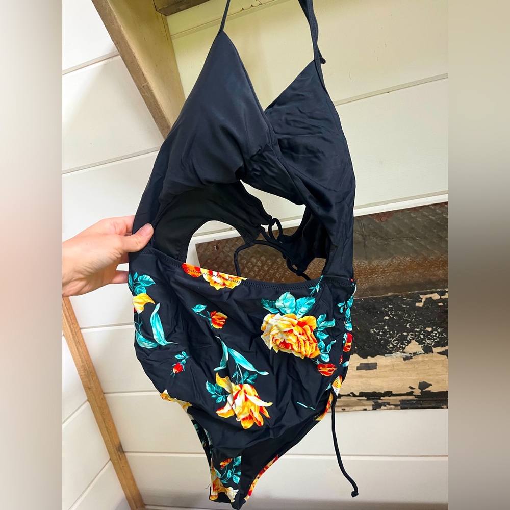 Cupshe Bathing Suit